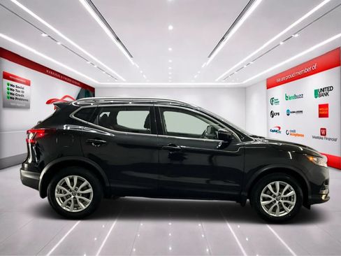 Used 2021 Nissan Rogue Sport SV AWD/4WD image 7