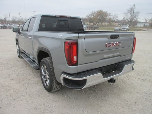 New 2026 GMC Sierra 1500 SLT w/ SLT Premium Plus Package image 9
