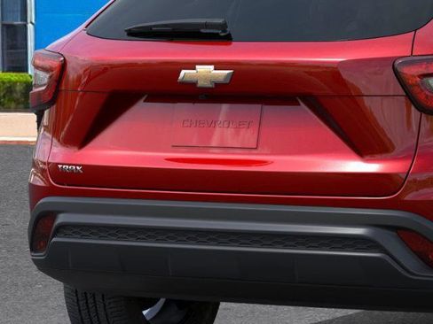 New 2026 Chevrolet Trax LS image 40