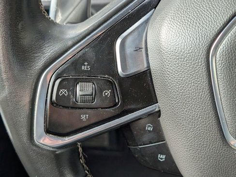 Used 2021 Chevrolet Corvette Stingray Coupe w/ 1LT image 22