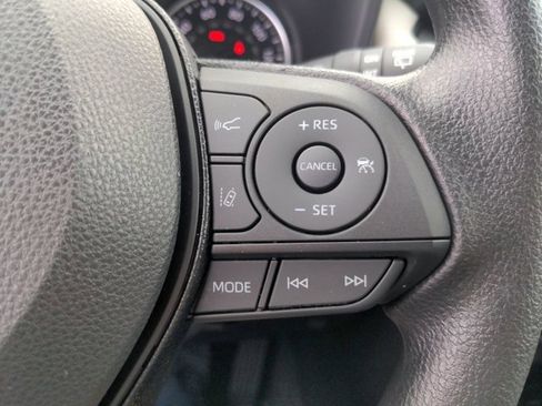 Used 2021 Toyota RAV4 XLE image 24