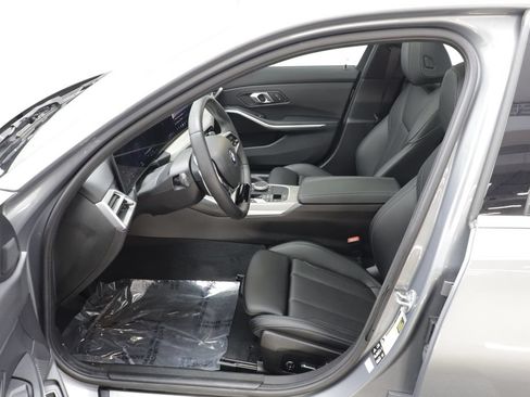 Used 2025 BMW 330i xDrive Sedan AWD/4WD image 6