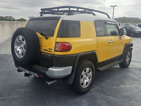 Used 2007 Toyota FJ Cruiser 4WD image 3