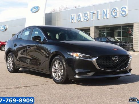 Used 2022 MAZDA MAZDA3 Sedan image 1