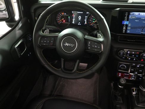 Certified 2025 Jeep Wrangler Unlimited Rubicon 392 image 15