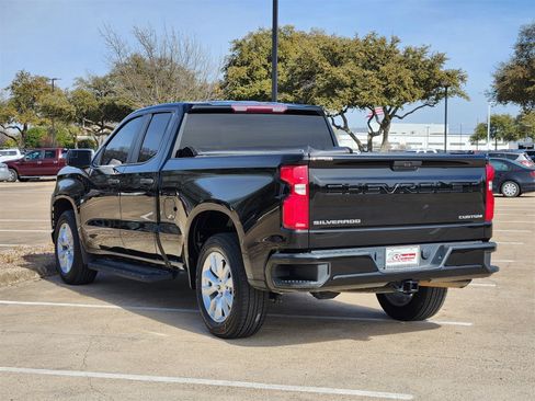 Used 2022 Chevrolet Silverado 1500 Custom image 4