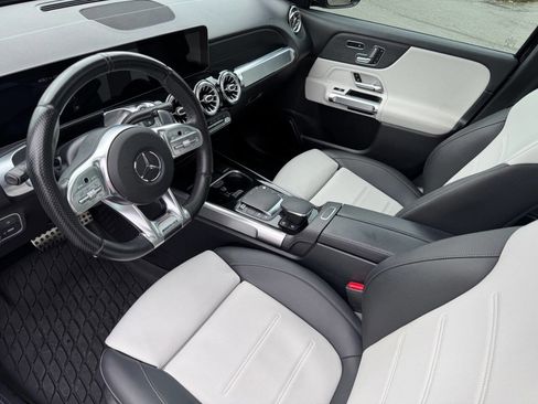Used 2021 Mercedes-Benz GLB 35 AMG 4MATIC image 32