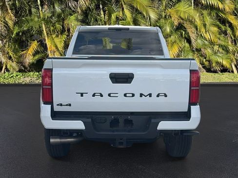 Used 2025 Toyota Tacoma TRD Sport AWD/4WD image 6