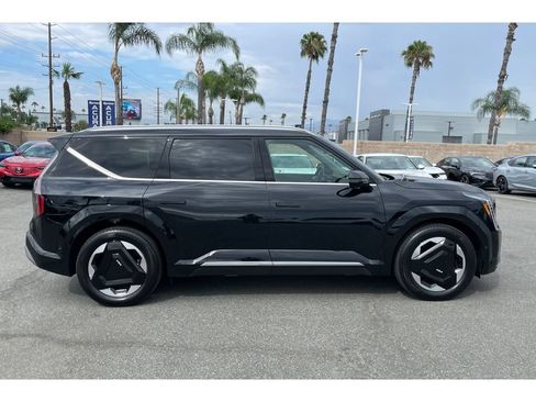Used 2026 Kia EV9 Land AWD/4WD image 6
