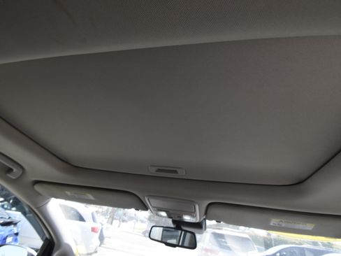 Used 2017 Honda Odyssey EX-L image 19