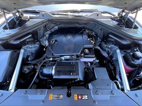Certified 2025 Genesis GV80 2.5T Standard AWD/4WD image 9