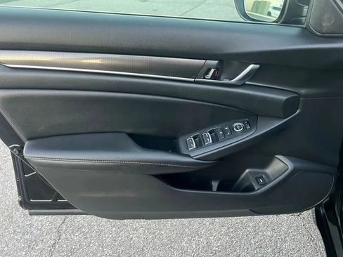 Used 2020 Honda Accord Sport image 27
