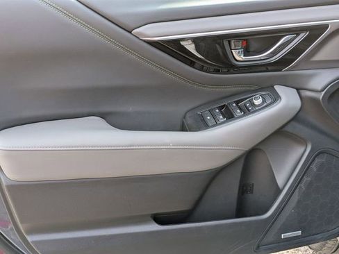 Used 2025 Subaru Outback Onyx Edition image 14