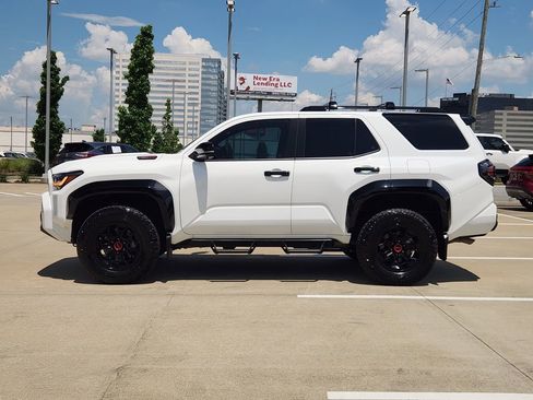 Used 2025 Toyota 4Runner TRD Pro AWD/4WD image 4