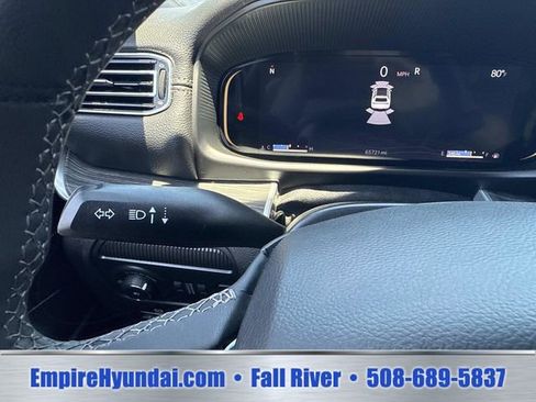 Used 2024 Jeep Wagoneer L Series II w/ Flexible Seating Group AWD/4WD image 32