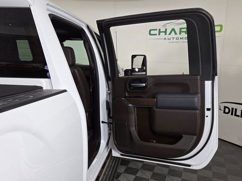 Used 2022 GMC Sierra 2500 Denali image 25