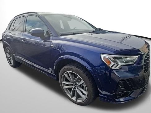 Used 2023 Audi Q3 2.0T Premium Plus image 3