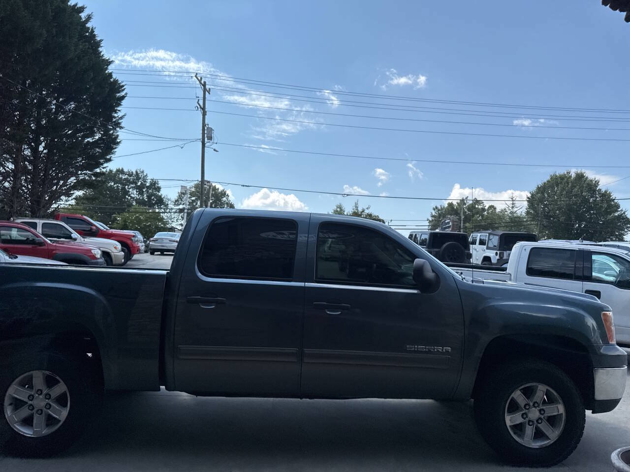 Used 2011 GMC Sierra 1500 SLE w/ Power Tech Package AWD/4WD image 5