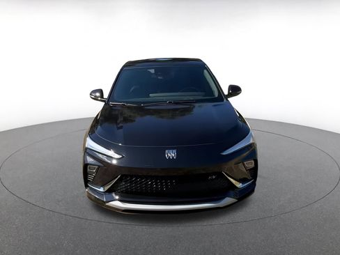 Used 2025 Buick Envista Sport Touring image 4