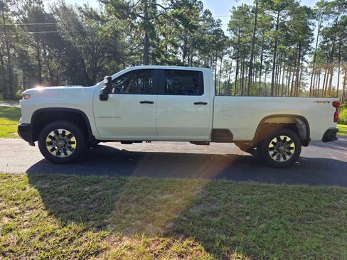 New 2026 Chevrolet Silverado 2500 Custom w/ Custom Convenience Package AWD/4WD image 2
