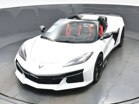 Used 2025 Chevrolet Corvette Z06 w/ Stealth Interior Trim Package image 31