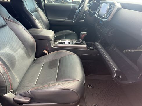 Used 2021 Toyota Tacoma TRD Pro AWD/4WD image 23