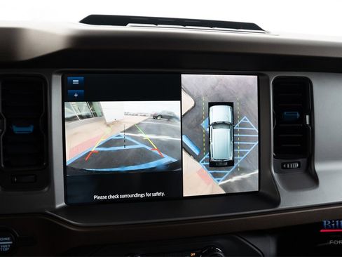 Certified 2023 Ford Bronco Outer Banks w/ Sasquatch Package image 16