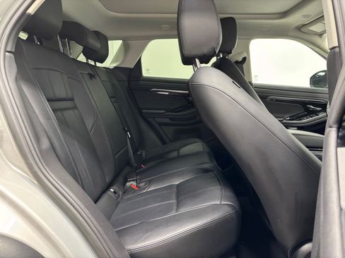 Used 2023 Land Rover Range Rover Evoque S AWD/4WD image 32