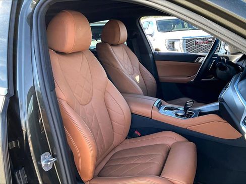 Certified 2023 BMW X6 xDrive40i w/ Premium Package image 8
