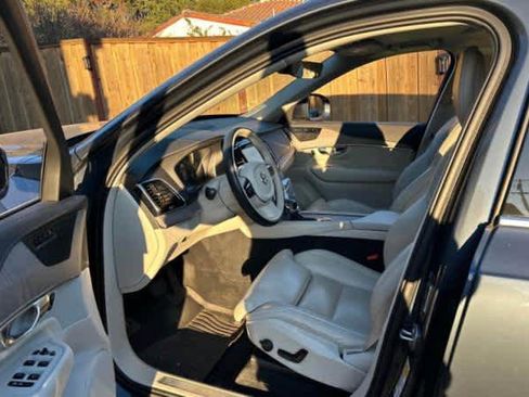 Used 2022 Volvo XC90 T6 Inscription w/ Advanced Package image 4