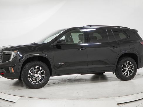 Used 2024 GMC Acadia AT4 w/ Luxury Package AWD/4WD image 4