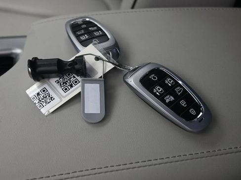 Used 2025 Hyundai Palisade Calligraphy AWD/4WD image 9