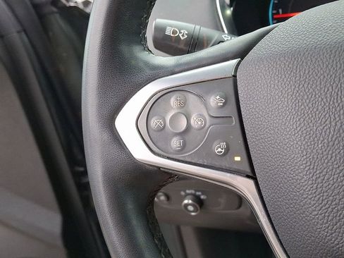 Used 2023 Chevrolet Traverse LT image 21