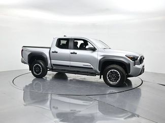 Used 2024 Toyota Tacoma TRD Off-Road AWD/4WD video 3
