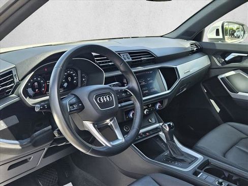 Used 2021 Audi Q3 2.0T Premium w/ Convenience Package AWD/4WD image 13