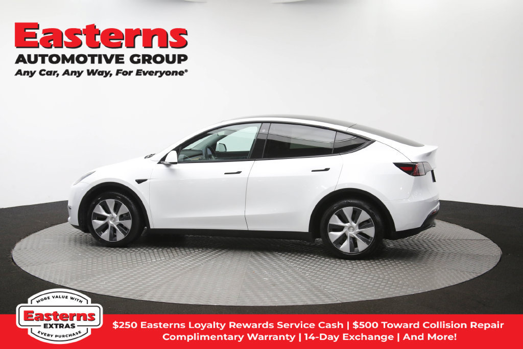 Used 2022 Tesla Model Y Long Range AWD/4WD image 57
