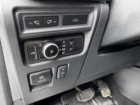 Used 2023 Ford F150 Lariat w/ Equipment Group 502A High AWD/4WD image 17