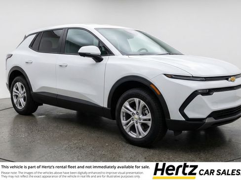 Used 2025 Chevrolet Equinox LT image 1