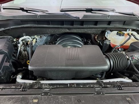 Used 2024 Chevrolet Suburban Premier AWD/4WD image 33