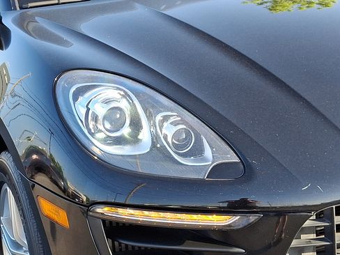 Used 2017 Porsche Macan S AWD/4WD image 9