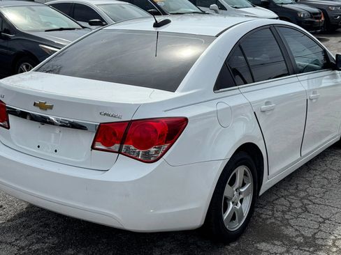 Used 2015 Chevrolet Cruze LT w/ Technology Package image 5