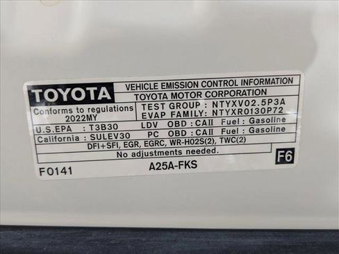 Used 2022 Toyota Camry SE w/ Carpet Mat Package (TMS) FWD image 23