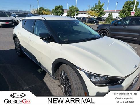 Used 2024 Kia EV6 Light AWD/4WD image 1