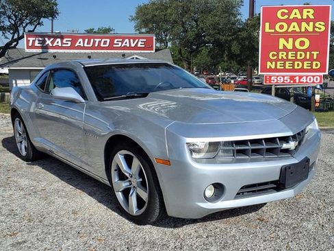 Used 2011 Chevrolet Camaro LT RWD image 1