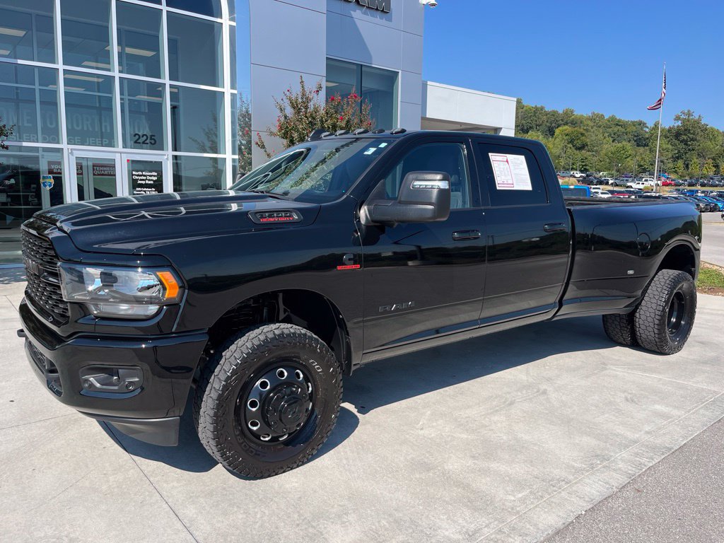 Used 2024 RAM 3500 Big Horn w/ Night Edition AWD/4WD image 1