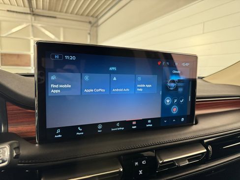 Used 2022 Lincoln Nautilus Reserve w/ Equipment Group 201A image 25