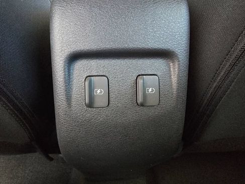 Used 2024 Nissan Kicks SR FWD image 23