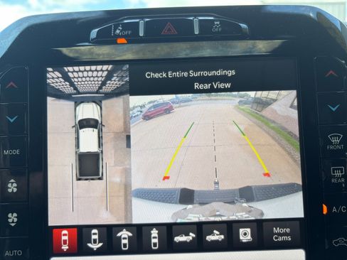 Used 2024 RAM 2500 Limited image 27