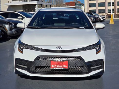 Used 2022 Toyota Corolla SE image 8