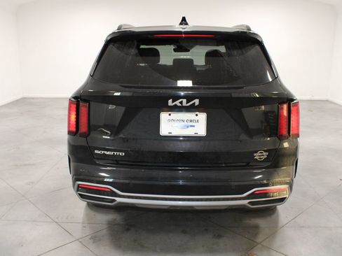 Used 2023 Kia Sorento S w/ Panoramic Sunroof Package image 8